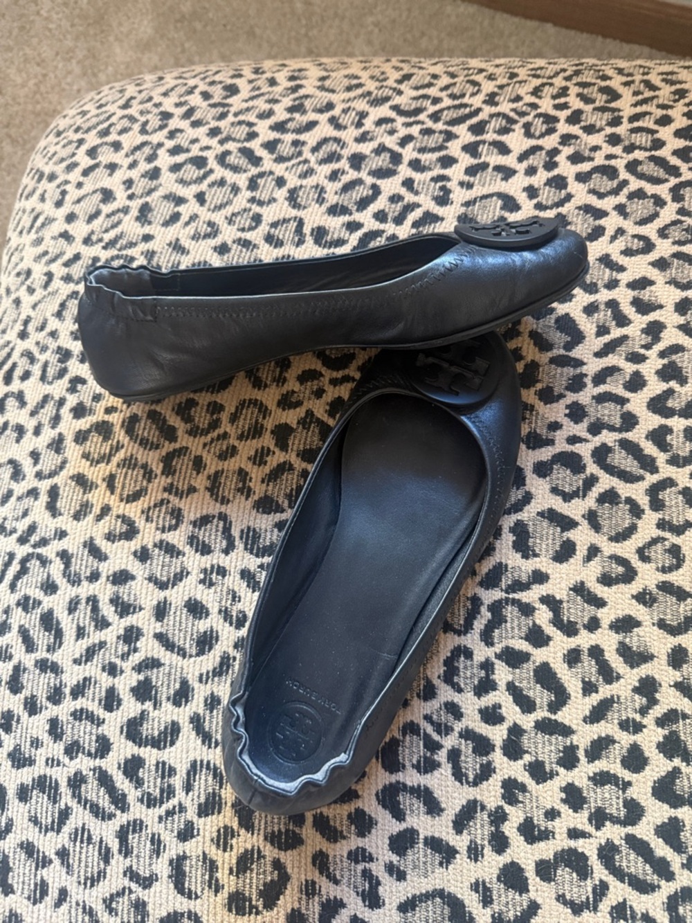 Tory Burch Black Logo Ballet Flats - Picture 3 of 3